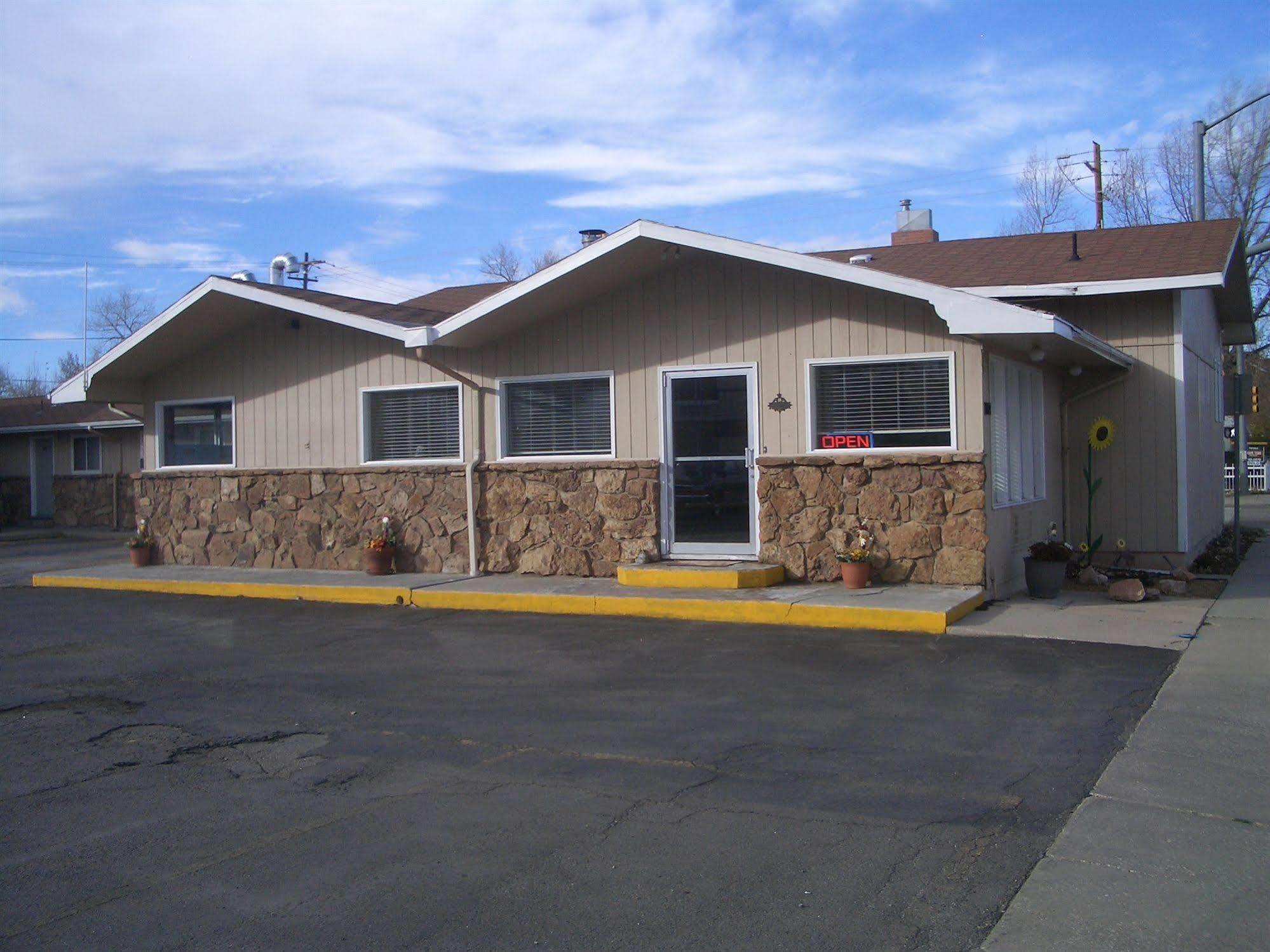 Valley Hotel 3*